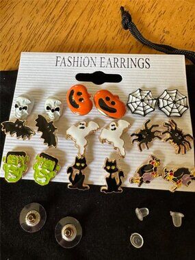 9 Pairs Halloween Earrings for Women Spider Web Pumpkin Ghost Bat Stud Earrings